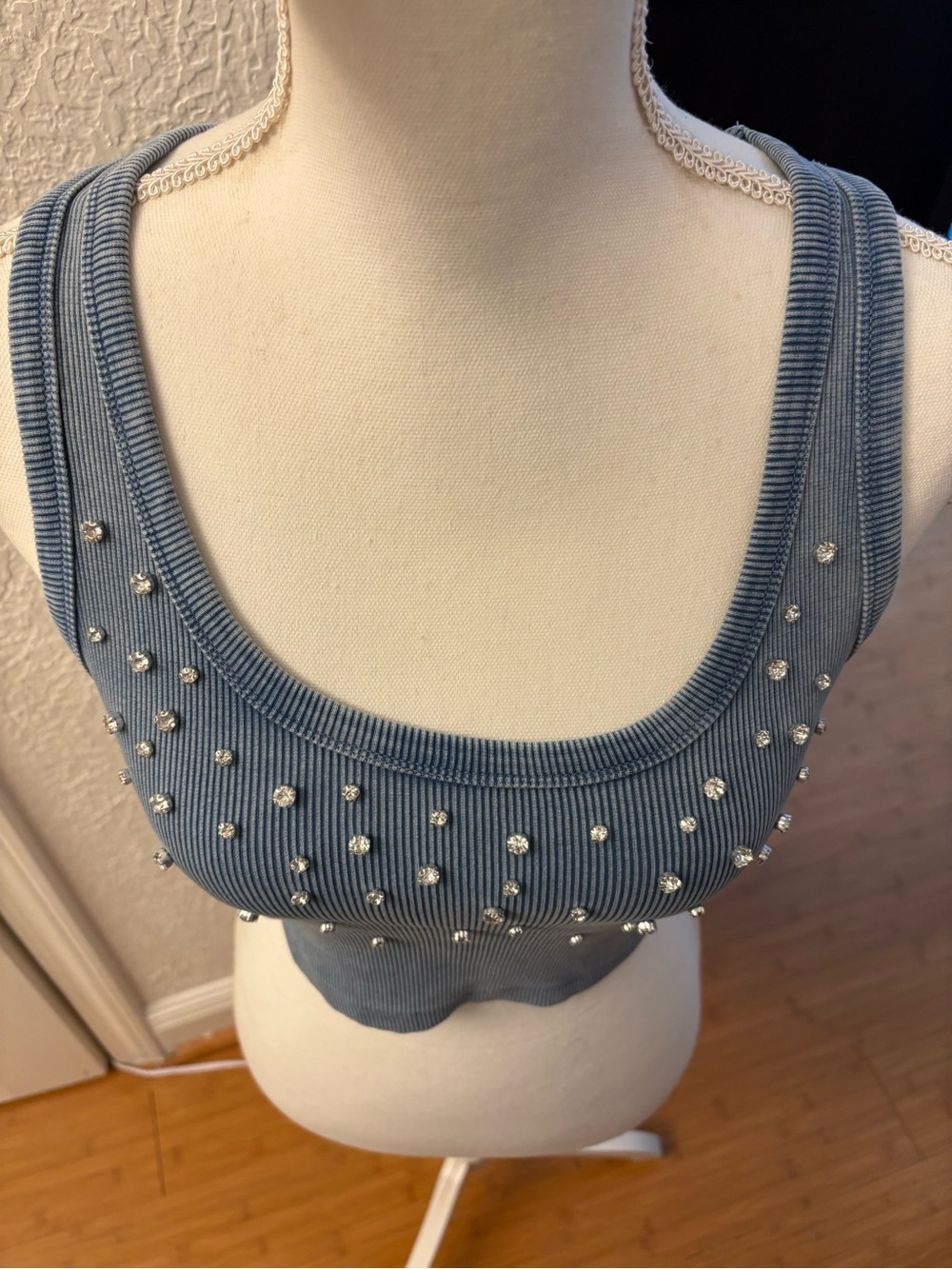 Zara Blue Ribbed Rhinestone Crop Tank - Picture 4 of 7